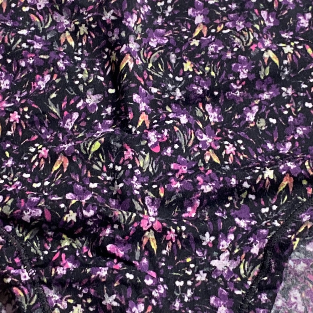 26/28 purple black floral extra soft cheeky panty NWT Lane Bryant plus size 4x - Picture 4 of 6